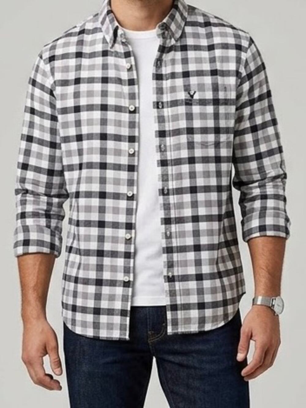 American Eagle AEO Gray Plaid Classic Fit Button Front Shirt Men's L